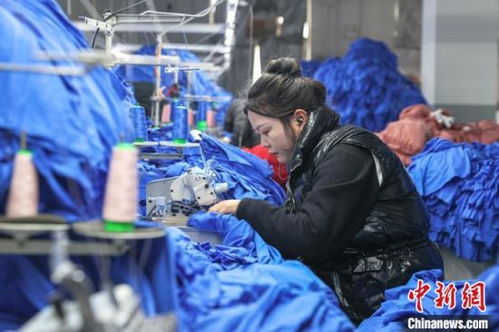 南昌開年拼經濟，針紡服裝產業基地趕制訂單忙